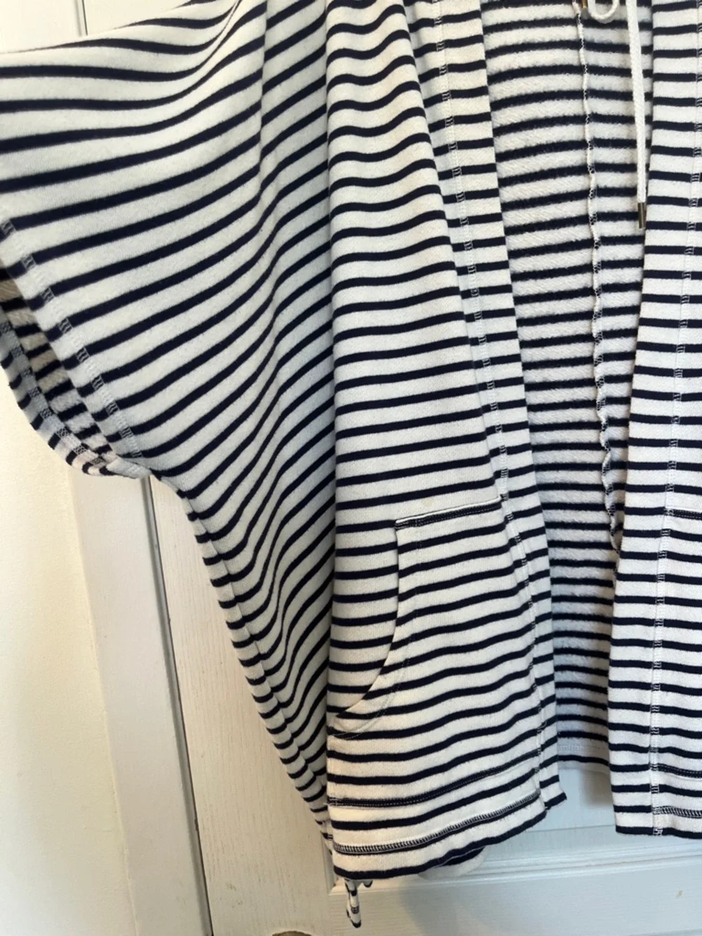 aerie Black & White Striped Hooded Open-Front Sweatshirt - Picture 3 of 7